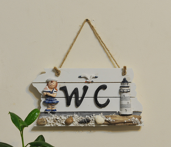 Bảng wc biển hình cô bé